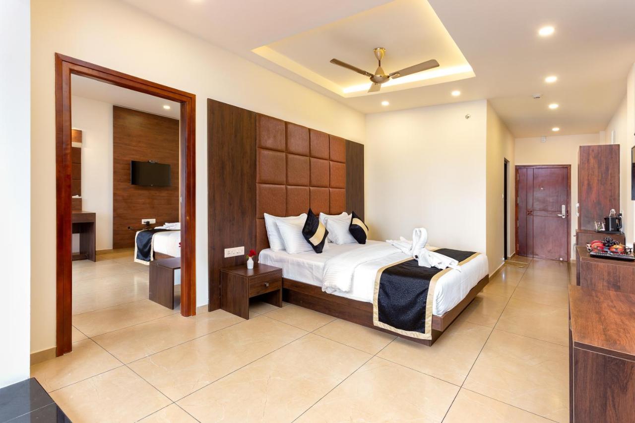 Cloud Castle Resort And Spa Munnar Anachal Exterior photo